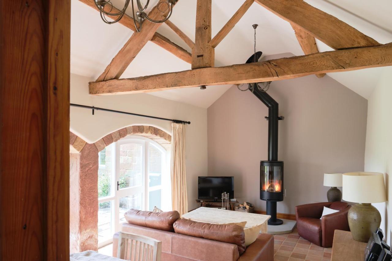 Swallow Barn At Millfields Farm Cottages Ashbourne  Zewnętrze zdjęcie