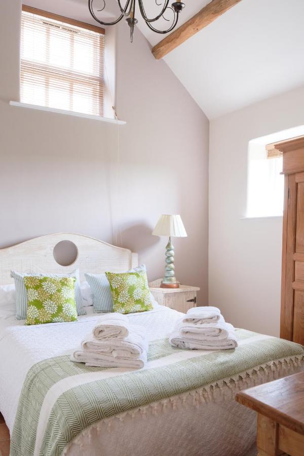 Swallow Barn At Millfields Farm Cottages Ashbourne  Zewnętrze zdjęcie